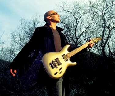 Concert Joe Satriani in Romania